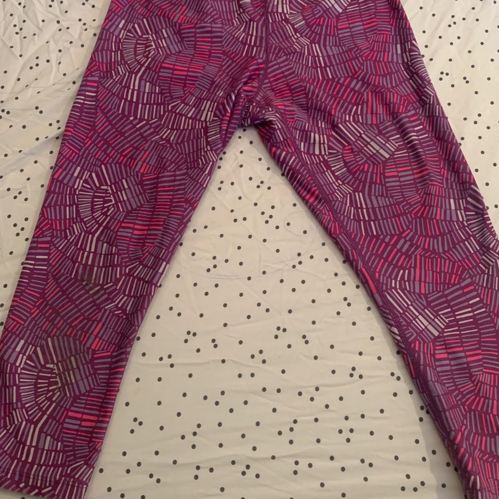 Nike Women's Purple Patterned Leggings